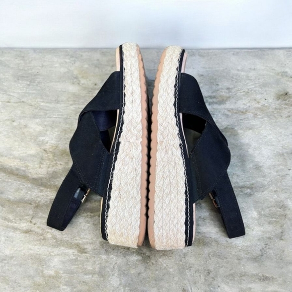 Dr. Scholls “Ember” Cross Strap Espadrille Wedge Sandal in Black Size 6 - Picture 6 of 11